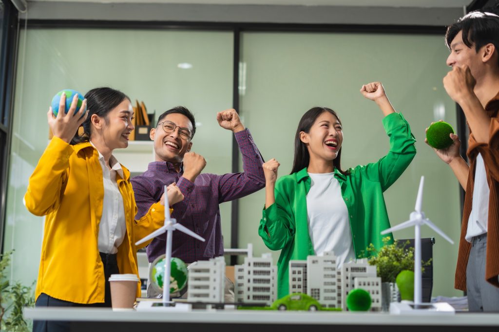 Renewable energy-based green businesses and global warming.